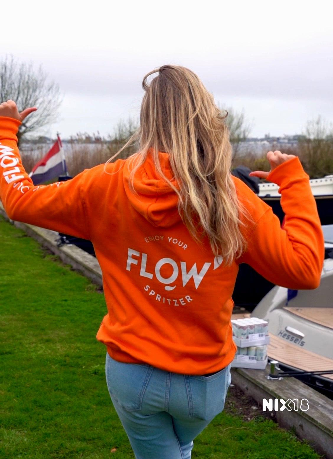 FLOW HOODIE ORANJE